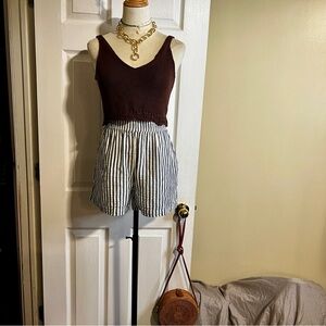 Caslon Women’s Grey White Striped Seersucker Cotton High Rise Coastal Shorts S